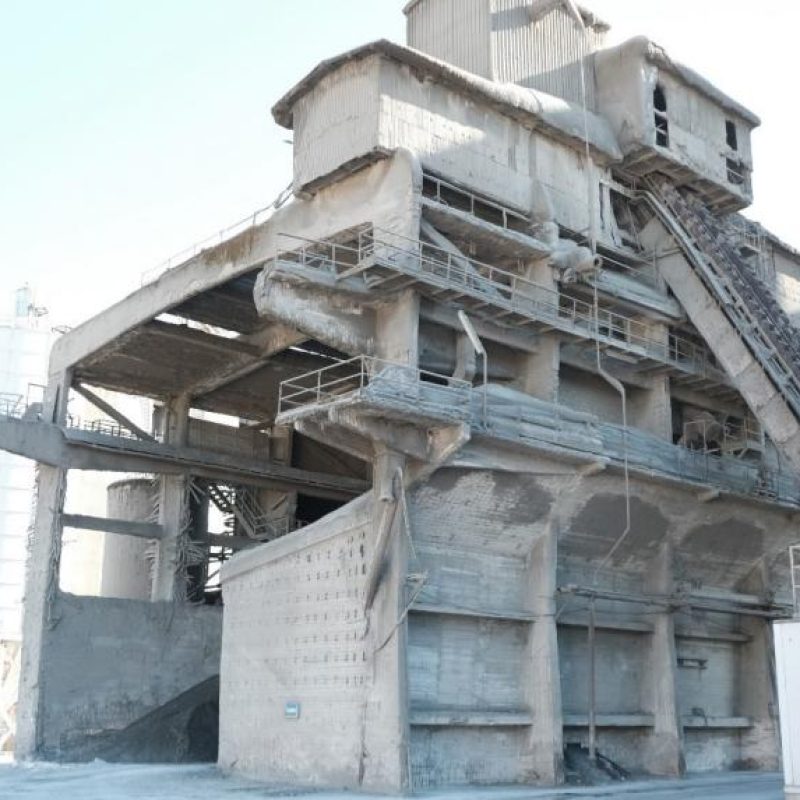 Demolizione parziale dell’Hangar Clinker